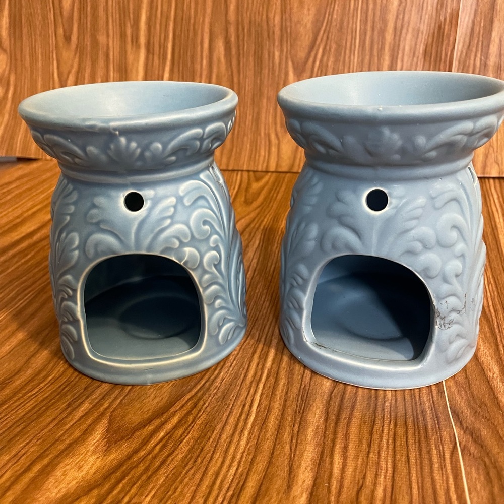 Bed Bath & Beyond Sky Blue Tart Scroll Burner